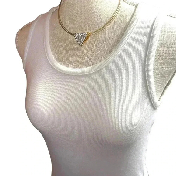 Elegant Gold Triangle Pendant Necklace - Picture 7 of 8